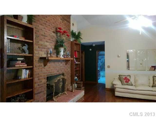 712 SW Sedgefield St, Concord, NC 28025