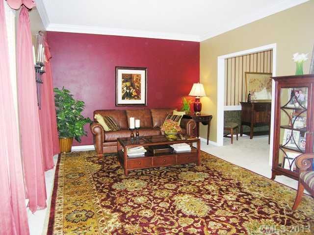 14827 Ashlight Dr, Charlotte, NC 28278