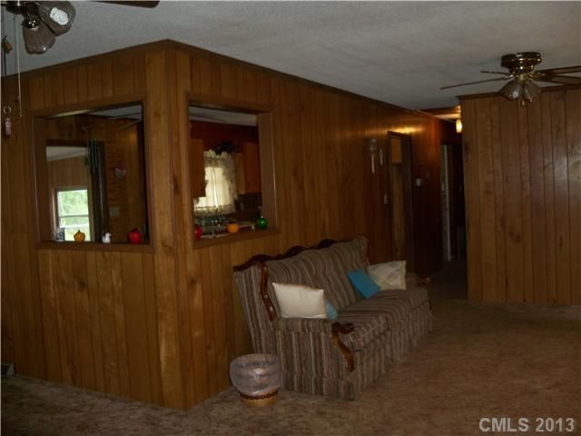 906 Edgewood Rd, Bessemer City, NC 28016