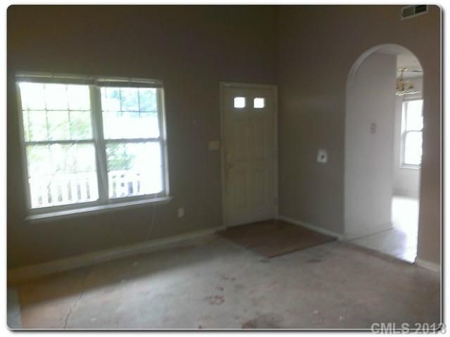 3645 Silver Ore Ln, Charlotte, NC 28216