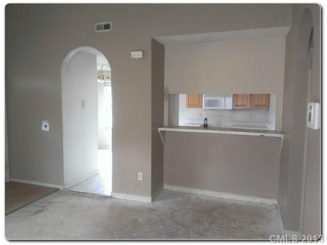 3645 Silver Ore Ln, Charlotte, NC 28216