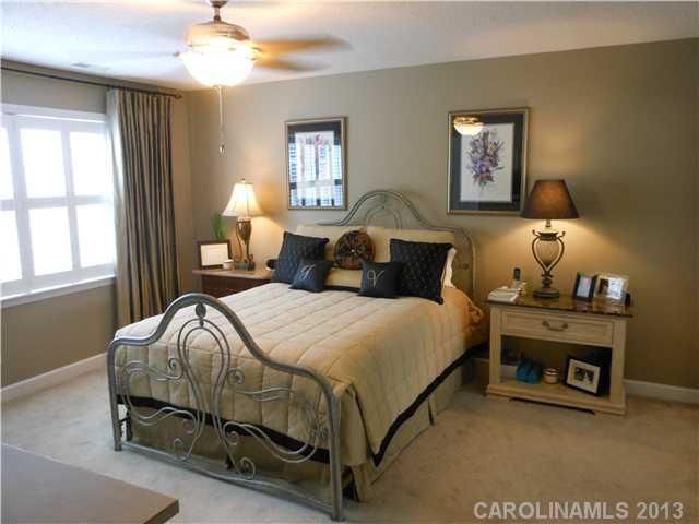 9038 Saint Thomas Ln #., Charlotte, NC 28277