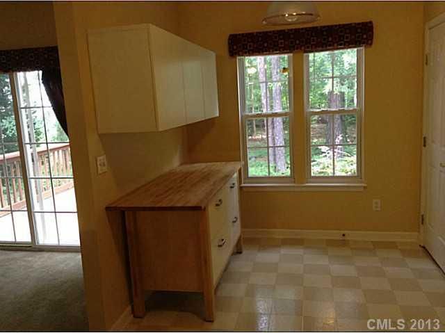 9622 Brookmere Dr, Charlotte, NC 28214