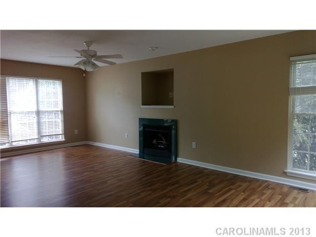 1583 Cambridge Heights Pl, Concord, NC 28027