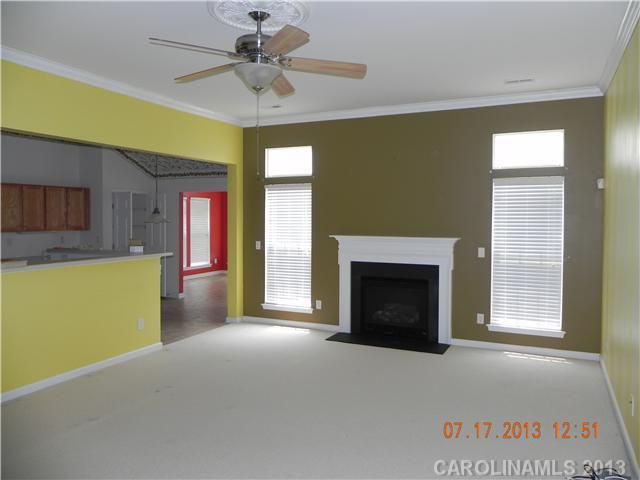 2728 Phillips Woods Ln, Matthews, NC 28105