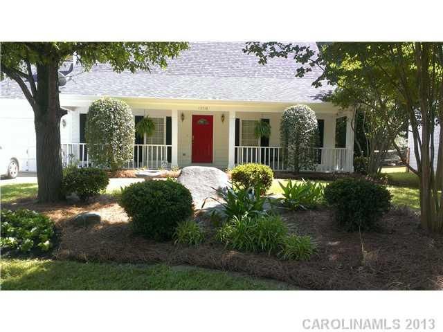 13716 Poppleton Ct, Charlotte, NC 28273