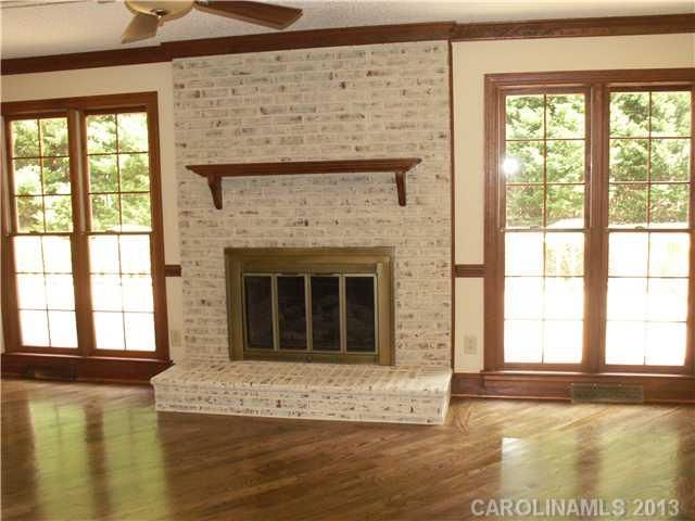 3331 Carnegie Ln, Matthews, NC 28105