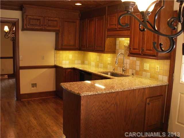 3331 Carnegie Ln, Matthews, NC 28105