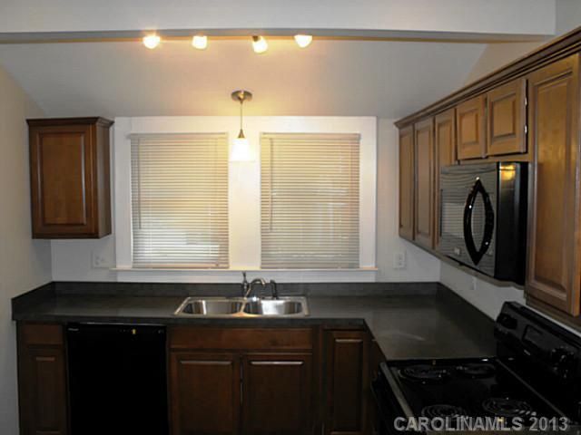 603 E 10th St, Kannapolis, NC 28083
