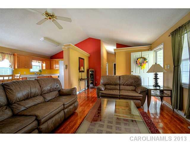 1914 Gables Dr, Monroe, NC 28112