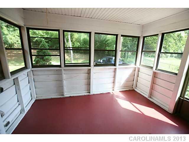 304 SE Sunnyside Dr, Concord, NC 28025