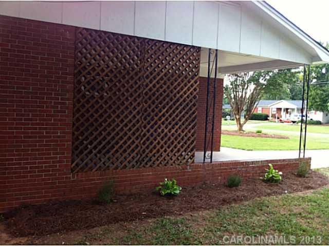 911 Union Ter None, Gastonia, NC 28056