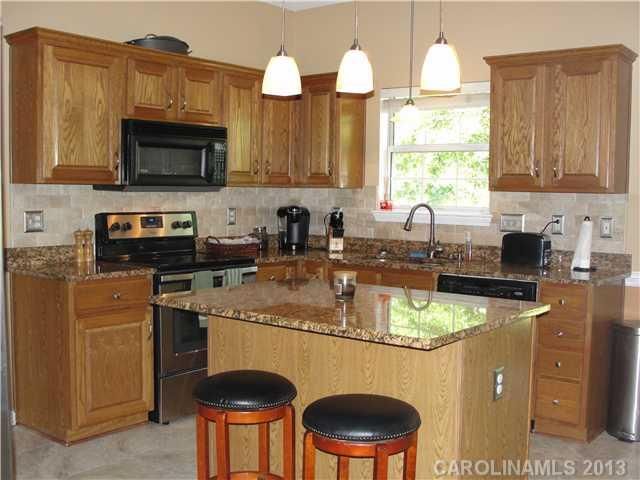 608 NW Gatsby Pl, Concord, NC 28027