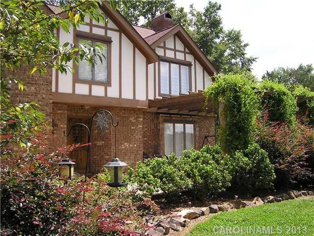 102 Winding Trail Ln, Midland, NC 28107