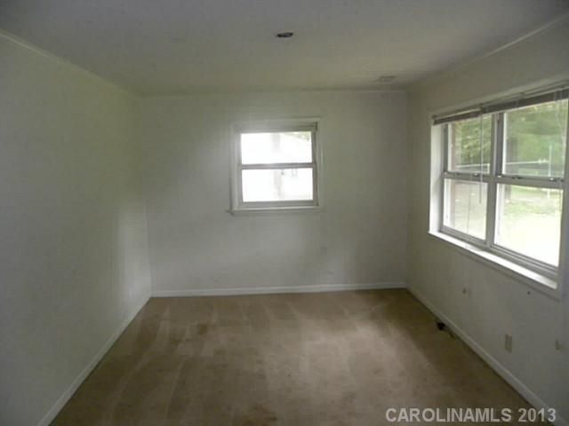 7308 Sutton Dr, Indian Trail, NC 28079