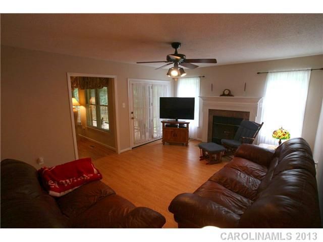 1501 Riding Trail Ln, Concord, NC 28027