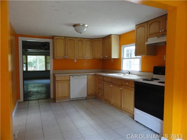 305 Durham Rd, Stanley, NC 28164