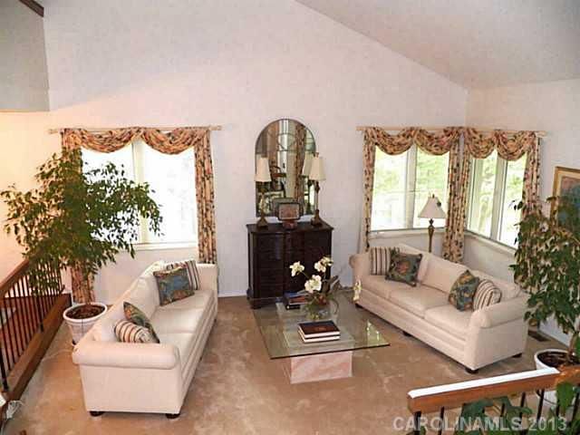 1400 Jules Ct, Charlotte, NC 28226