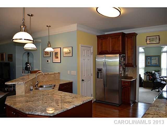 6236 Chavel Ln, Charlotte, NC 28269