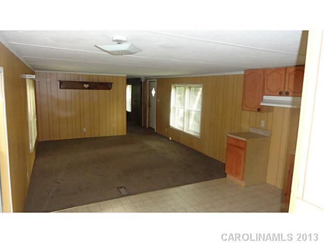 105 Riding Rd, Mount Holly, NC 28120