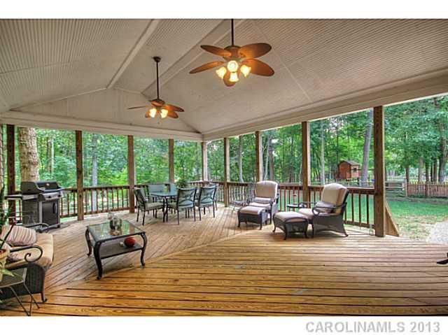 149 Castleton Dr, Mooresville, NC 28117