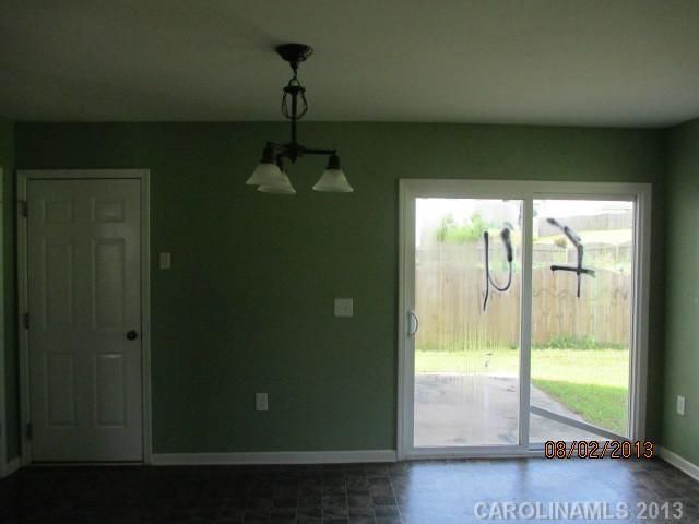 8131 Deodora Cedar Ln, Charlotte, NC 28215