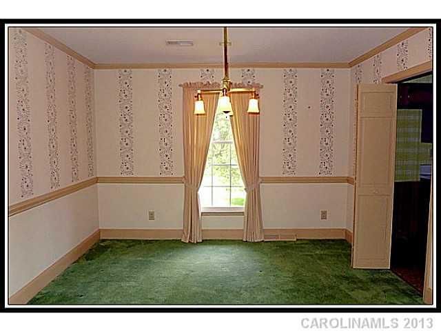6922 Pine Lake Ln, Mint Hill, NC 28227