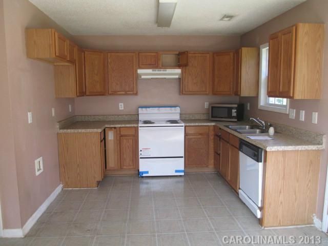 1112 Crescent Way, Wingate, NC 28174