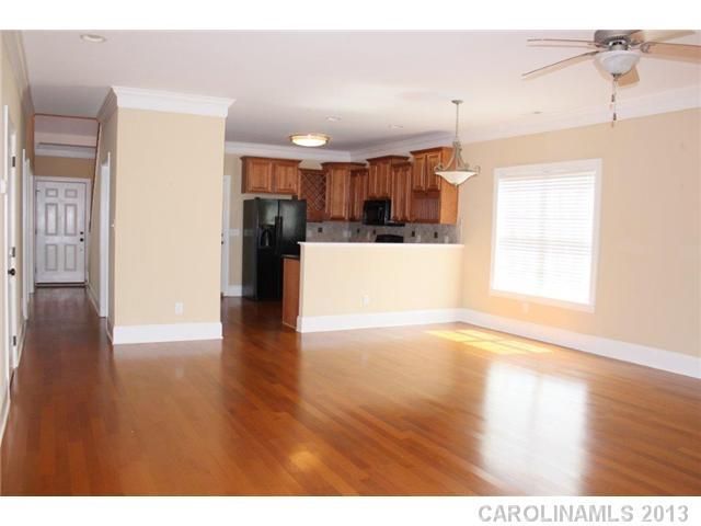 1991 Talbot Ln #1991, Hickory, NC 28602