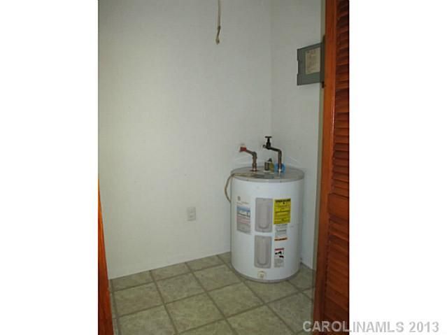 2855 Oakland Dr, Lancaster, SC 29720