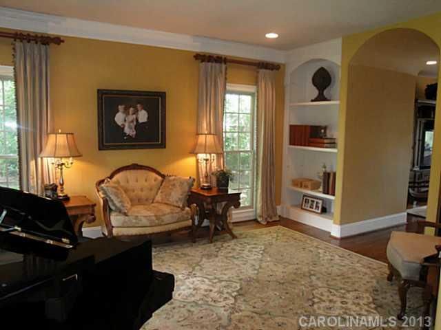 1323 Churchill Downs Dr, Waxhaw, NC 28173