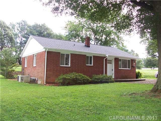 1137 Fox Ave, Statesville, NC 28677