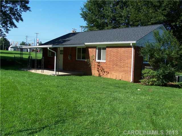 1137 Fox Ave, Statesville, NC 28677