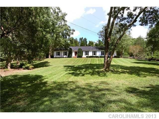 430 Central Heights Dr, Concord, NC 28025