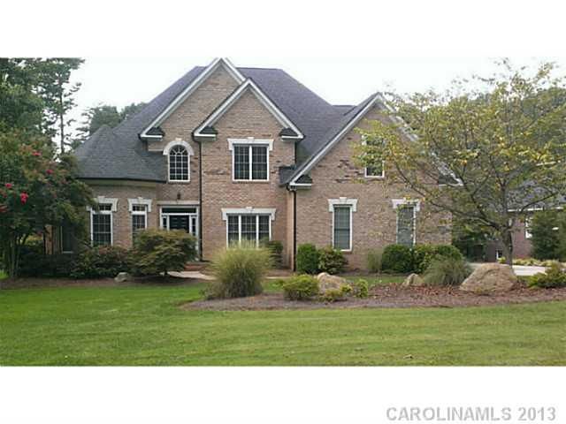 8074 Malibu Pointe Ln, Denver, NC 28037