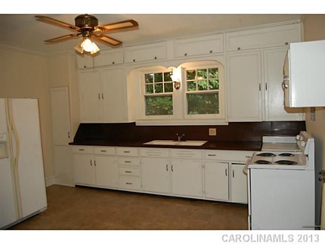 318 E Main St, Marshville, NC 28103