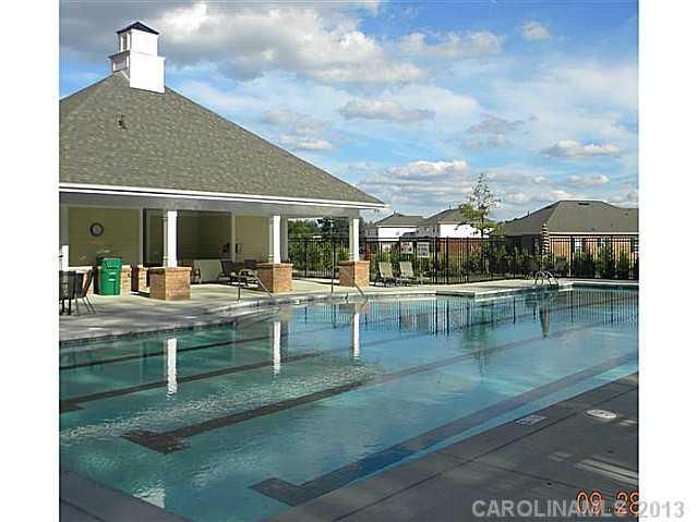 14105 Highland Meadow Rd #92, Charlotte, NC 28273