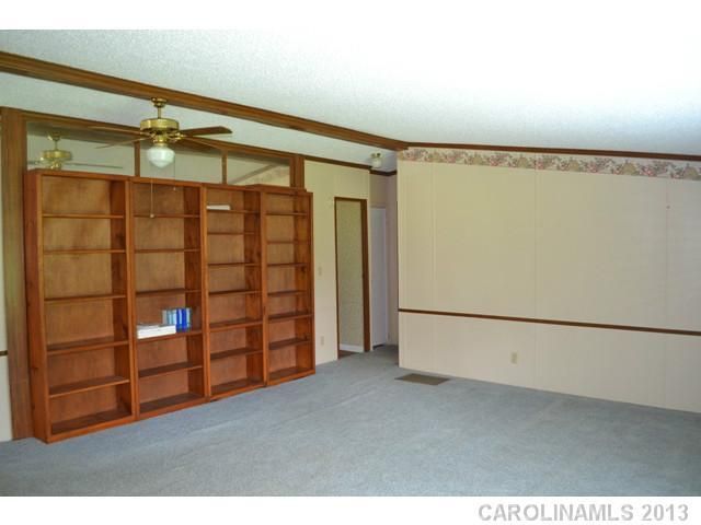 1935 Burkin Rd, Mcconnells, SC 29726