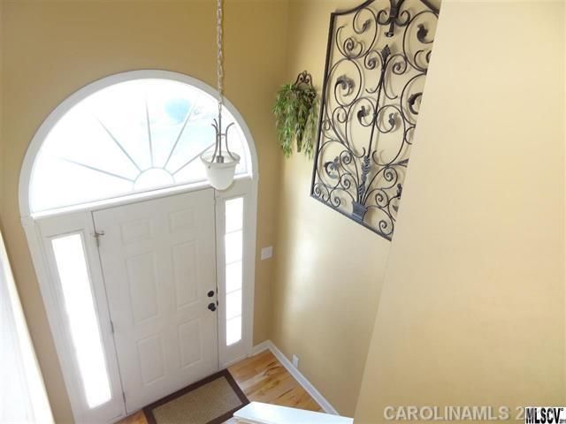 926 NW Berlin St, Conover, NC 28613