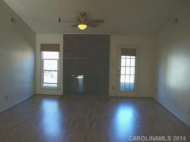 908 Brenham Ln, Matthews, NC 28105