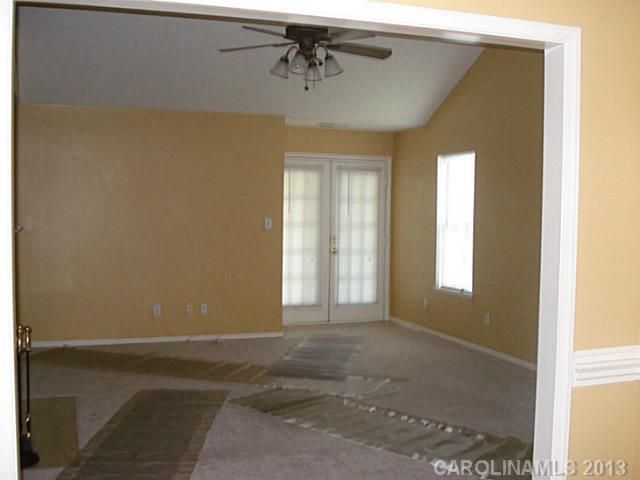 10406 Brawley Ln, Charlotte, NC 28215