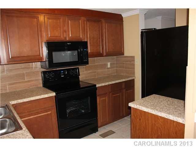 2106 Kingstree Cir, Gastonia, NC 28054