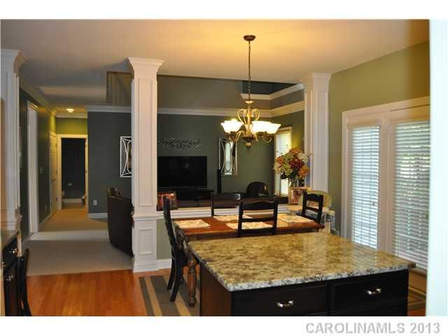 11210 Mountain Pine Dr, Charlotte, NC 28214
