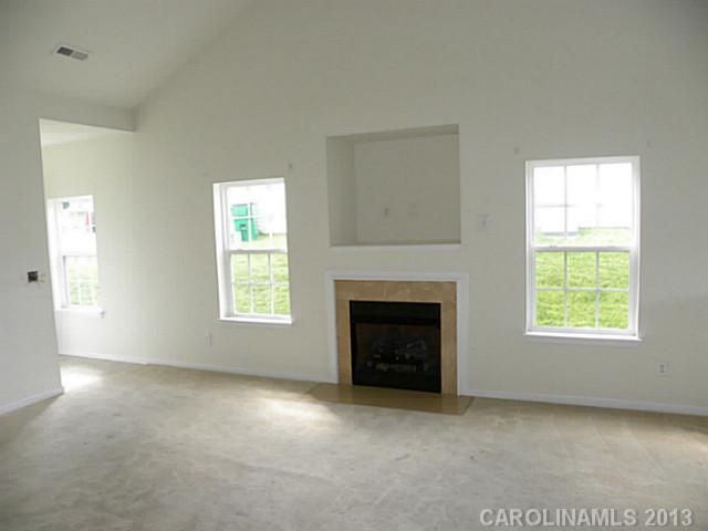 2907 Tindle Hill Ln, Charlotte, NC 28216