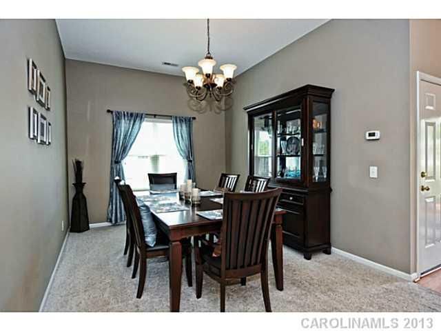 8202 Hirsch Dr, Charlotte, NC 28277