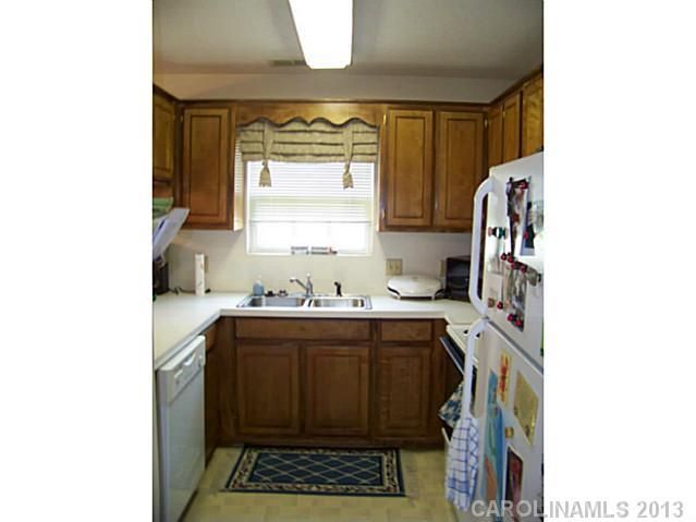 102 NE Brandywine Dr #T-6, Conover, NC 28613