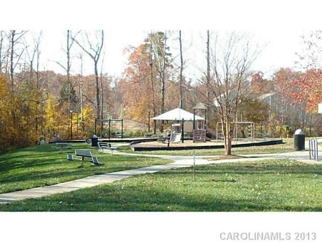 1006 Hawker Rd #112, Matthews, NC 28104