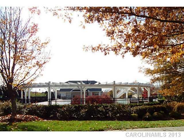 1006 Hawker Rd #112, Matthews, NC 28104