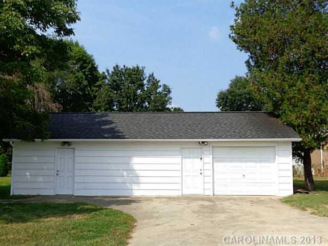 1101 Old Hickory Grove Rd, Mount Holly, NC 28120
