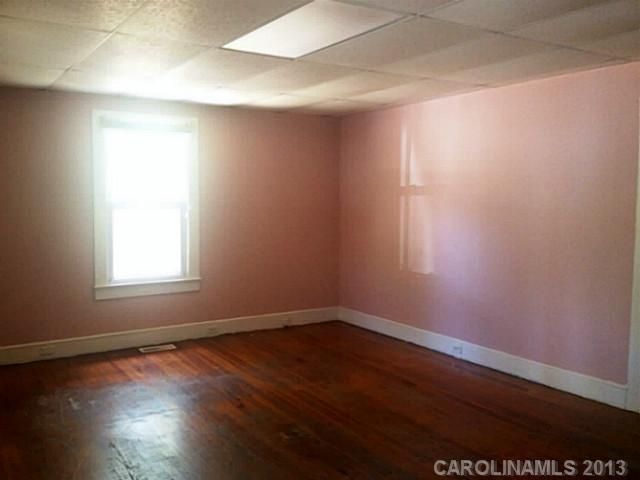 505 W 8th St, Kannapolis, NC 28081